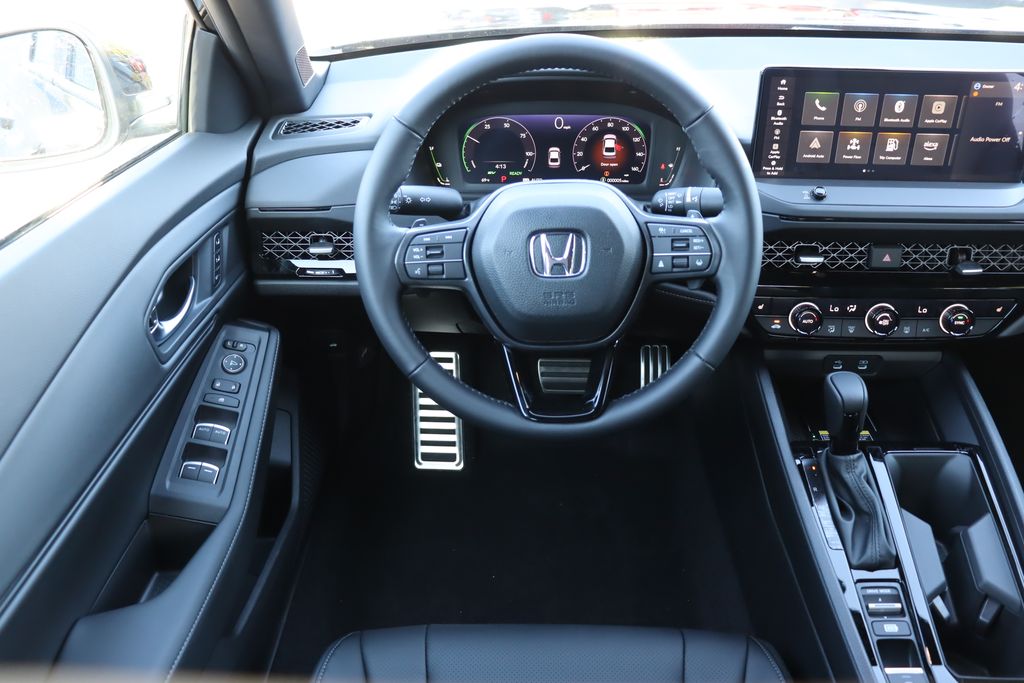2025 Honda Accord Hybrid Sport-L photo 17