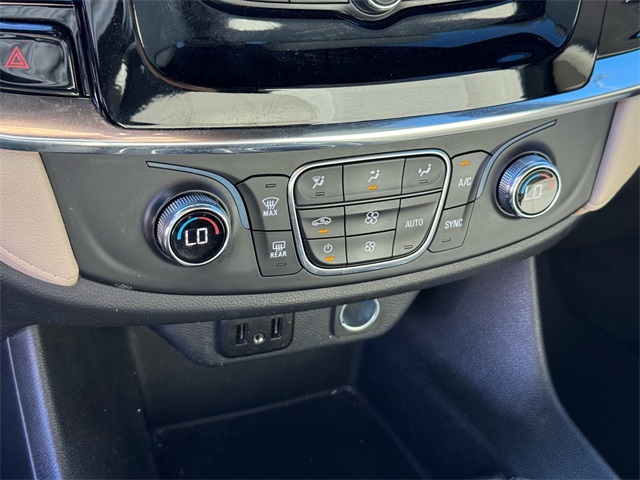 2023 Chevrolet Traverse LS photo 23