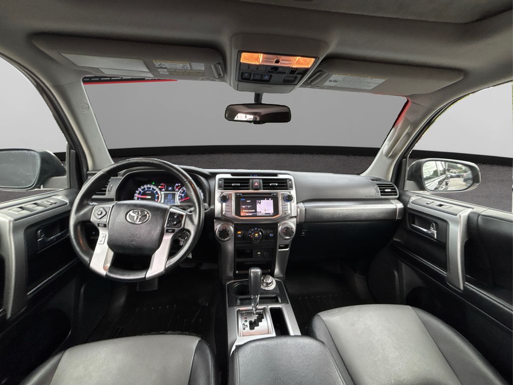 2016 Toyota 4Runner SR5 Premium photo 26