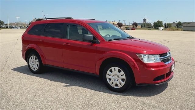 Used 2018 Dodge Journey SE with VIN 3C4PDCAB9JT171824 for sale in O'Fallon, IL