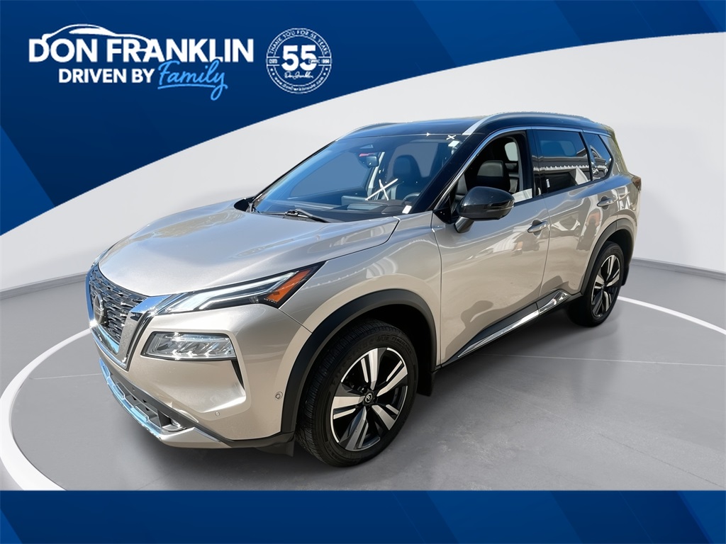 2021 Nissan Rogue Platinum's photo