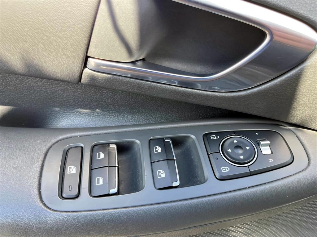 2023 Hyundai Sonata SEL Plus photo 12