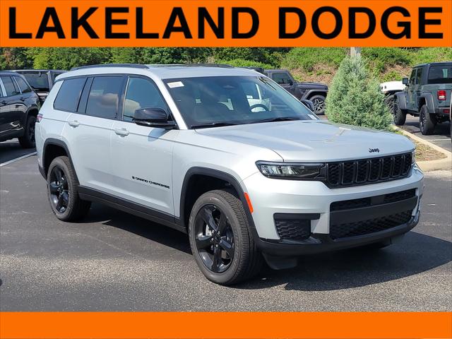 2025 Jeep Grand Cherokee L Altitude's photo