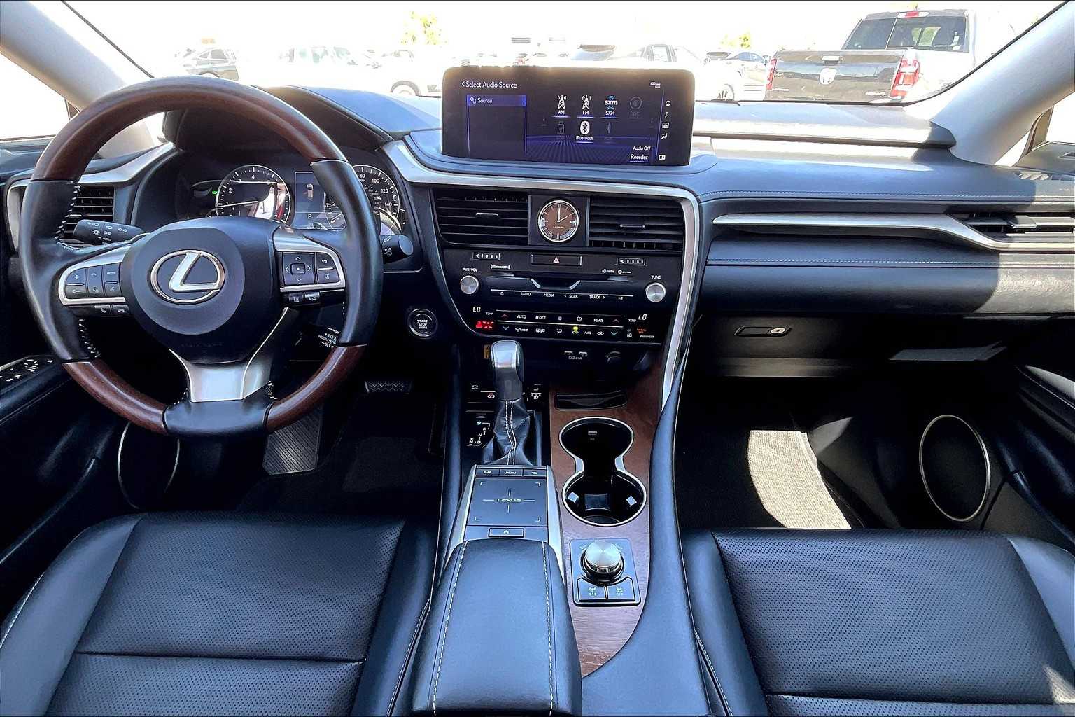 2022 Lexus RX 350L photo 13
