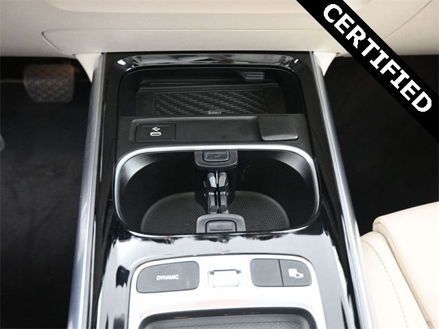 2025 Mercedes Benz GLA 250 photo 4