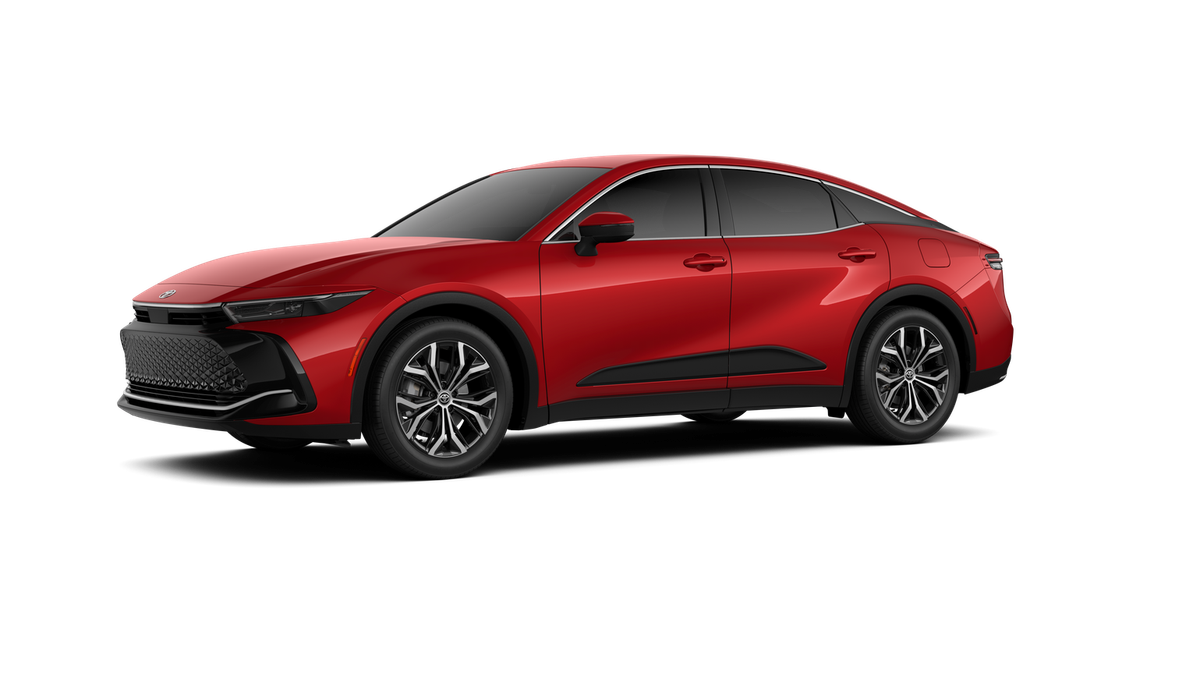 2026 Toyota Crown XLE photo 2