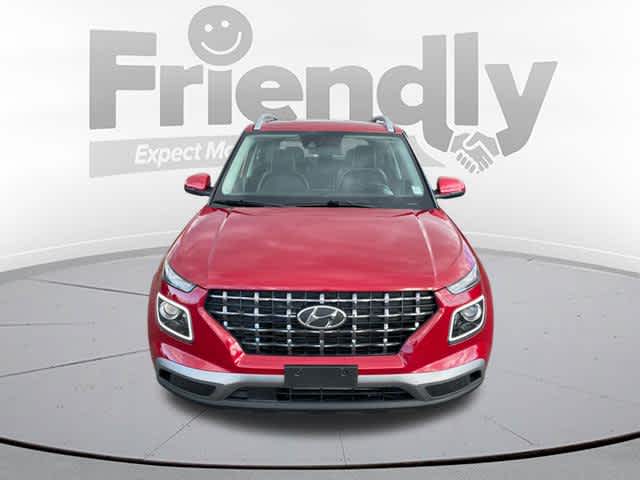 2022 Hyundai Venue SEL Limited photo 2
