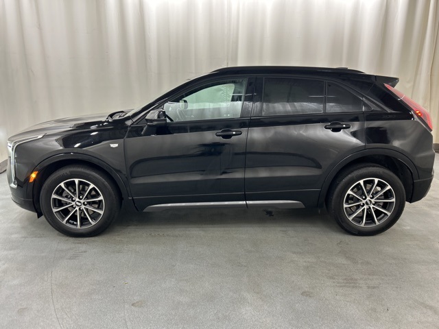 2024 Cadillac XT4 Sport photo 3