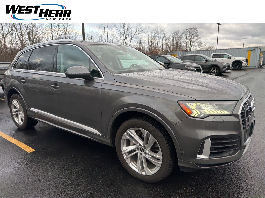 2023 Audi Q7 Premium's photo