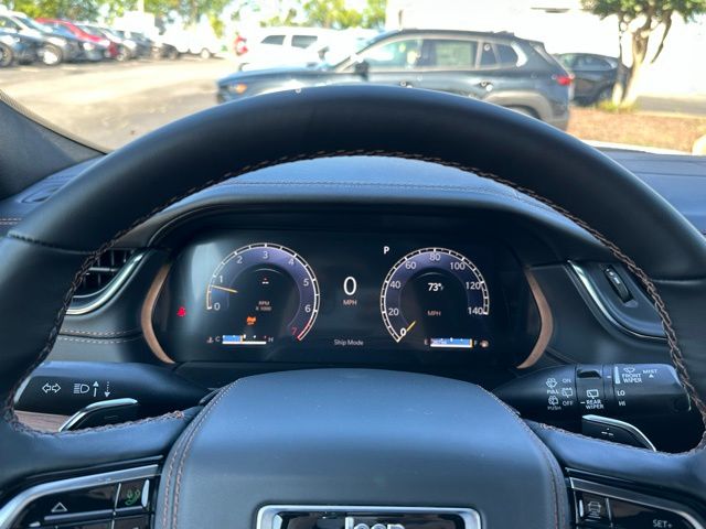 2025 Jeep Grand Cherokee Summit photo 22