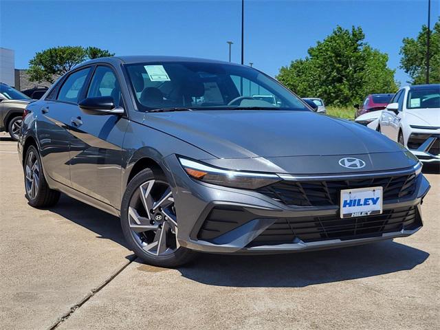 2025 Hyundai Elantra SEL