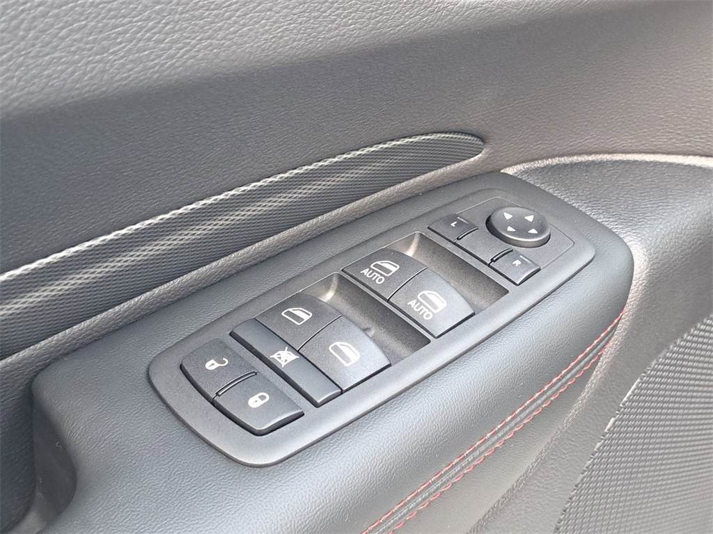 2025 Dodge Durango R/T photo 21