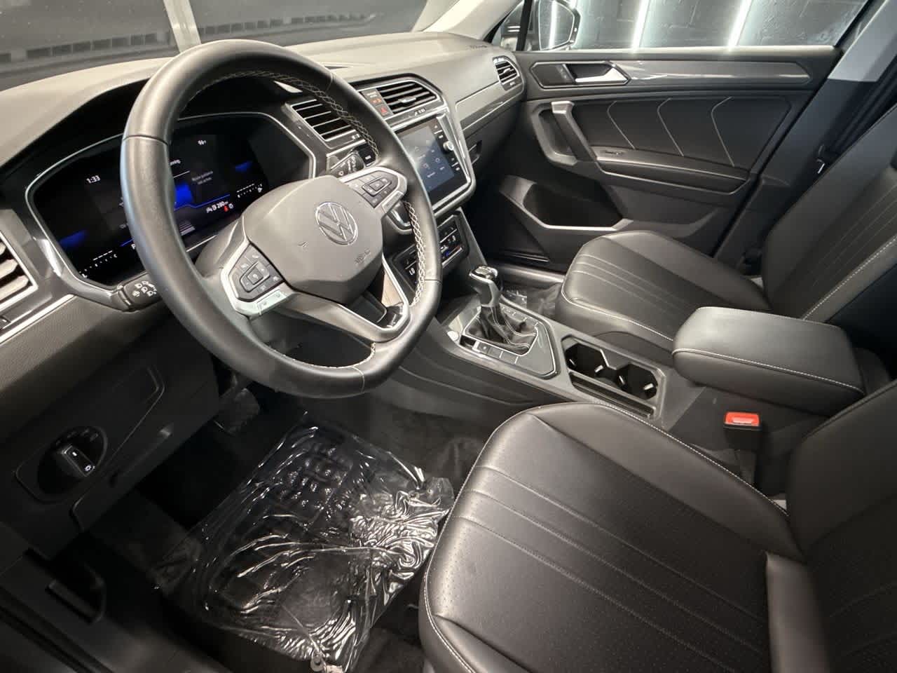 2024 Volkswagen Tiguan SE Wolfsburg Edition photo 12