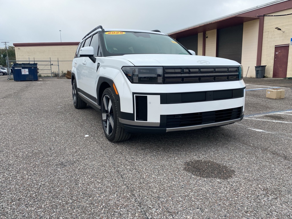 2025 Hyundai Santa Fe Limited's photo