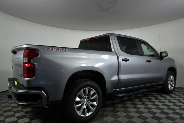 2026 Chevrolet Silverado 1500 Custom photo 9
