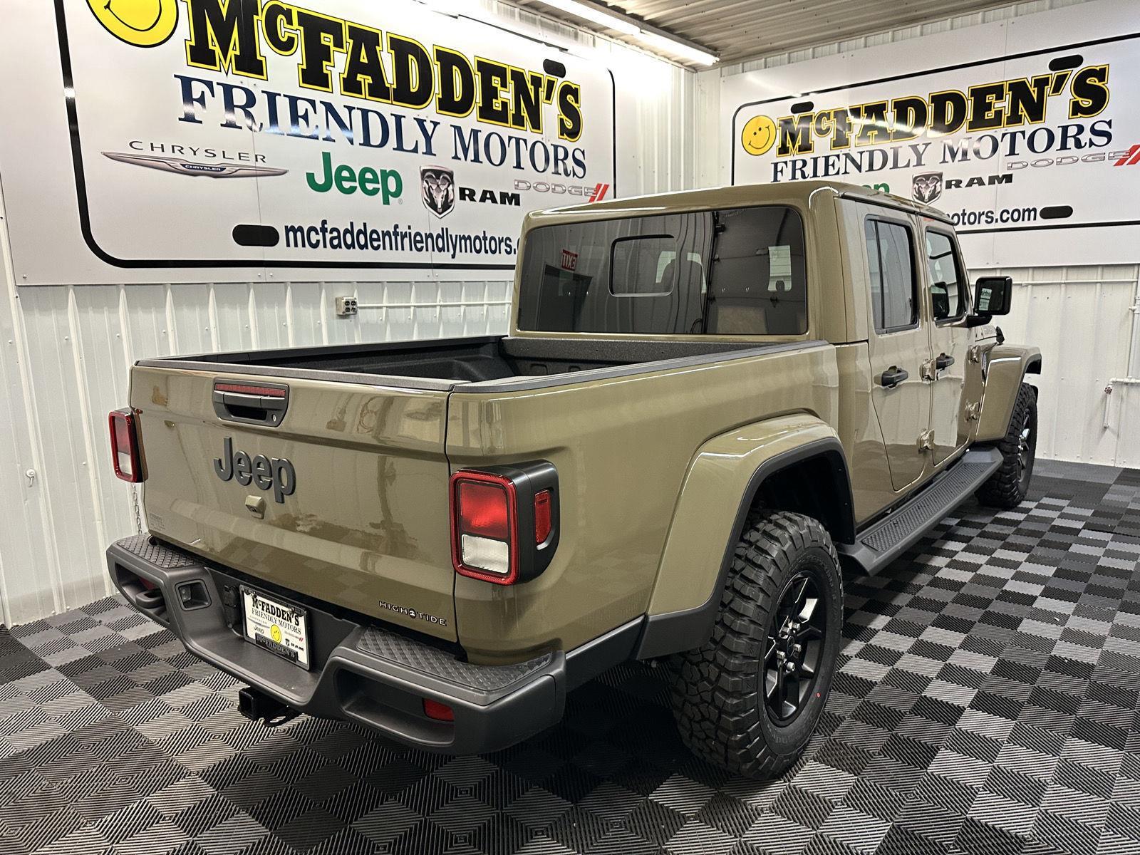 2025 Jeep Gladiator Sport photo 3