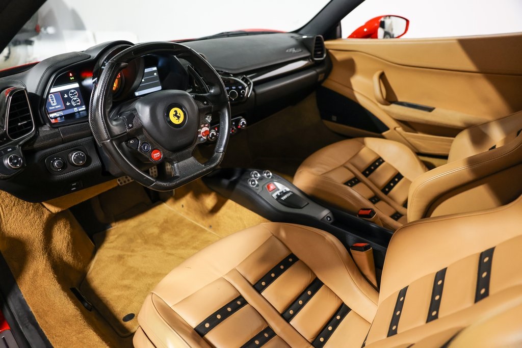 2010 Ferrari 458 Italia Base photo 21