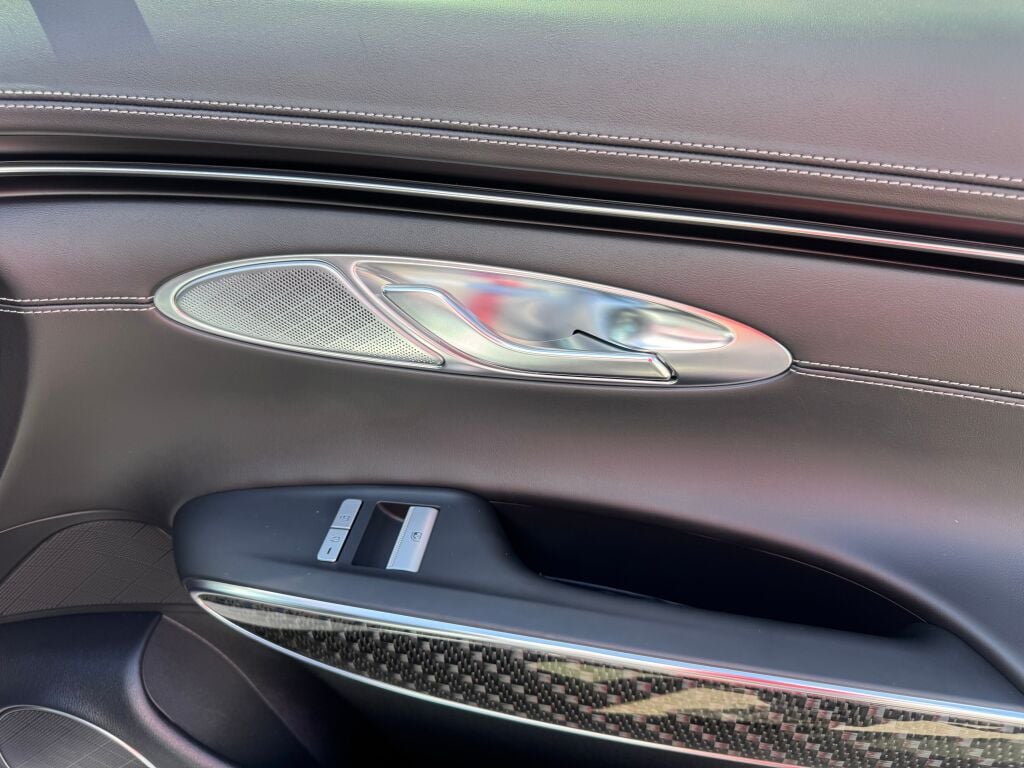 2024 Genesis GV70 3.5T Sport photo 21