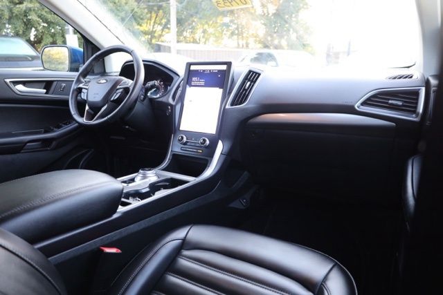 2024 Ford Edge SEL photo 31