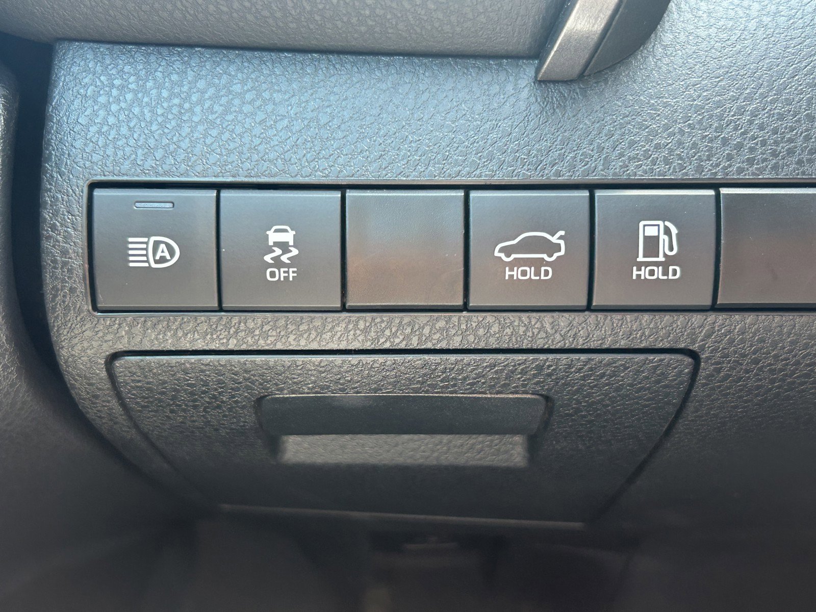 2023 Toyota Camry SE photo 19