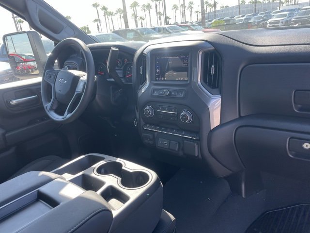 2026 Chevrolet Silverado 2500HD Custom photo 17