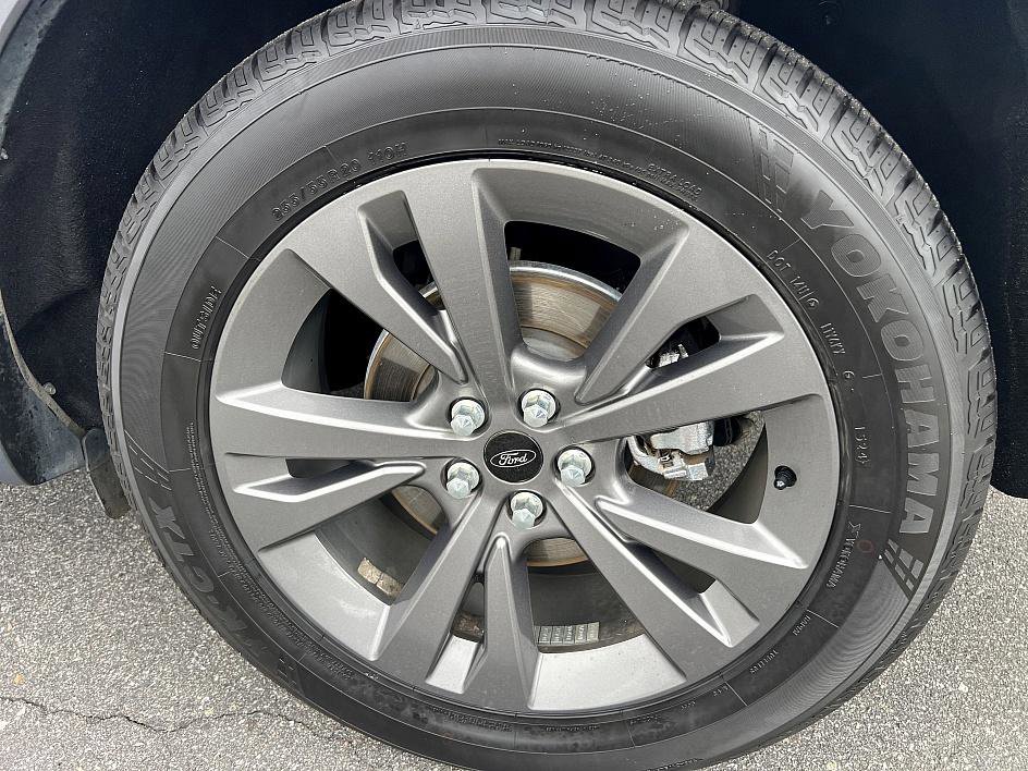 2021 Ford Explorer XLT photo 7