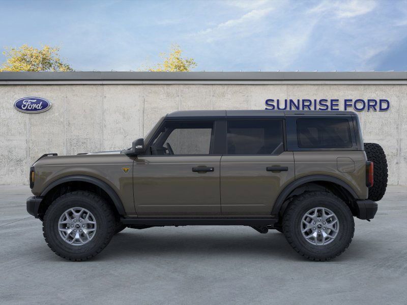 2025 Ford Bronco Badlands photo 3