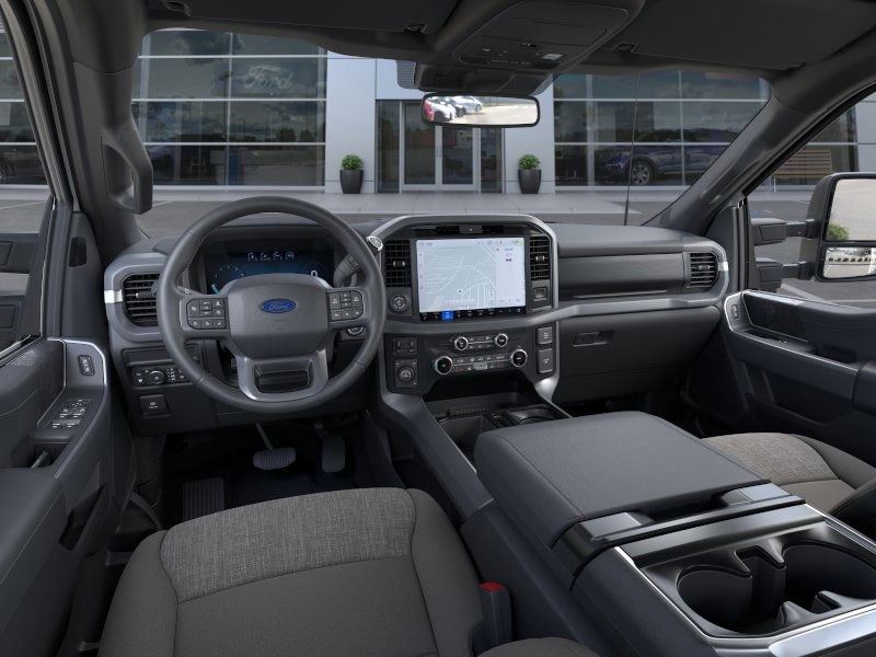 2025 Ford F-150 XLT photo 9