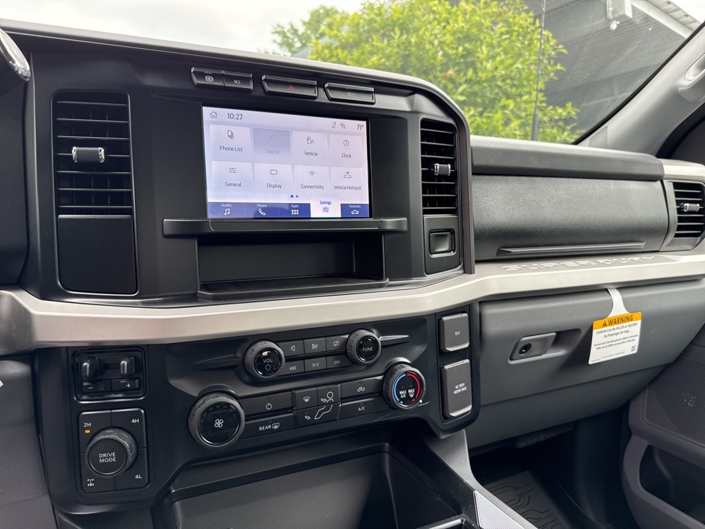 2023 Ford F-350 photo 10