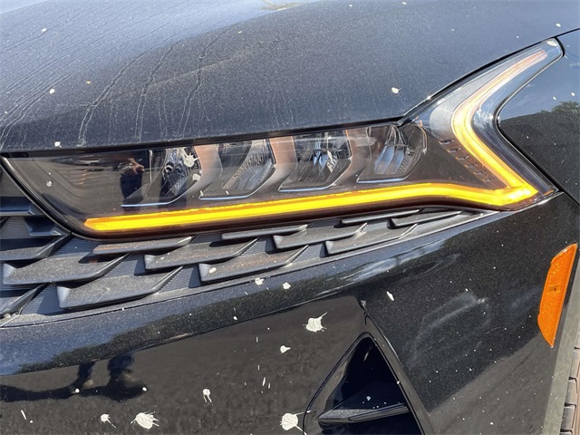 2021 Kia K5 EX photo 9