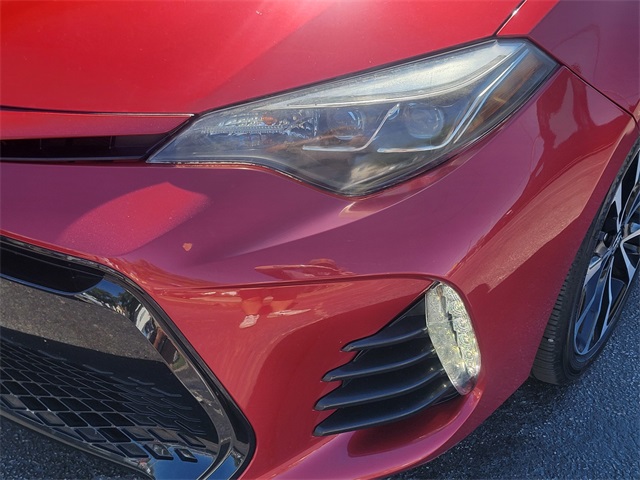 2018 Toyota Corolla SE photo 11