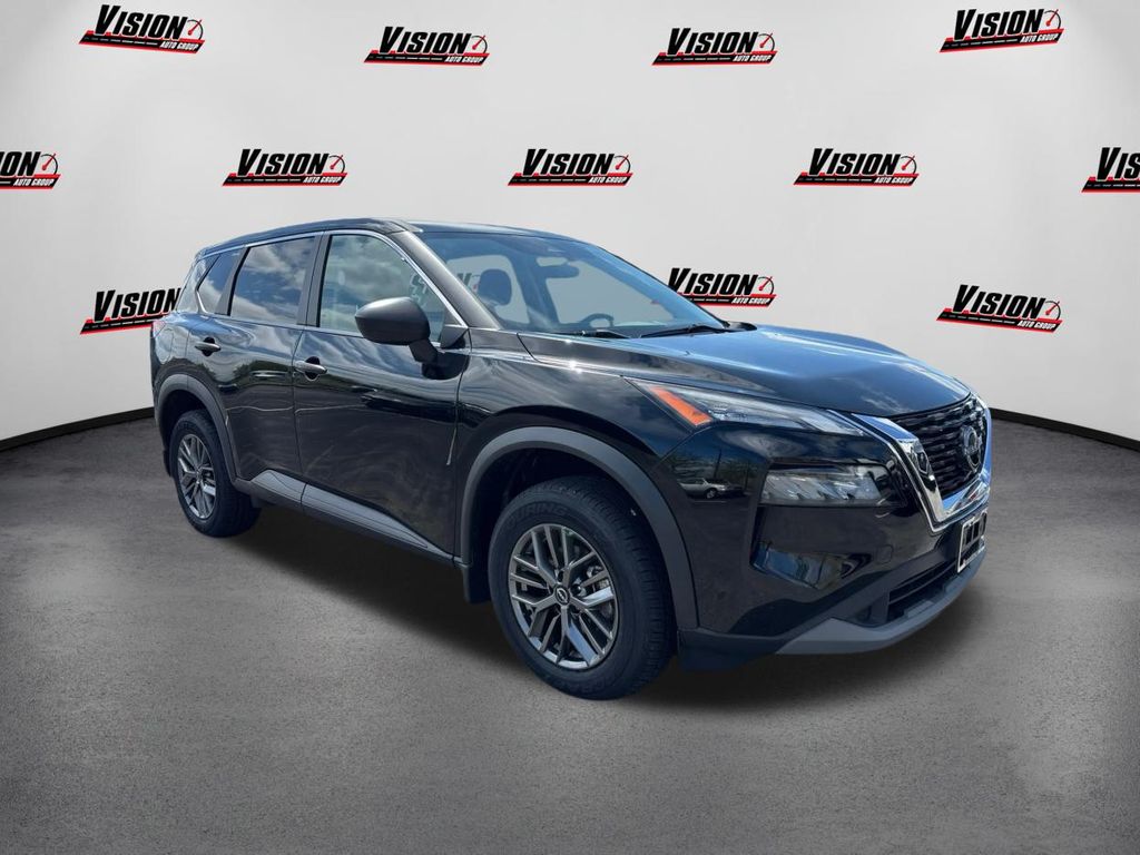 2022 Nissan Rogue S photo 3