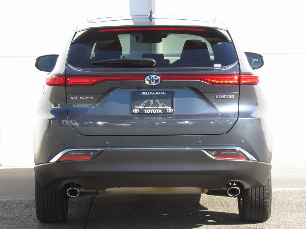 2024 Toyota Venza Limited photo 4