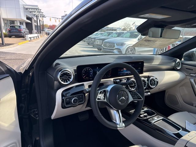 2025 Mercedes Benz CLA 250 4MATIC photo 2