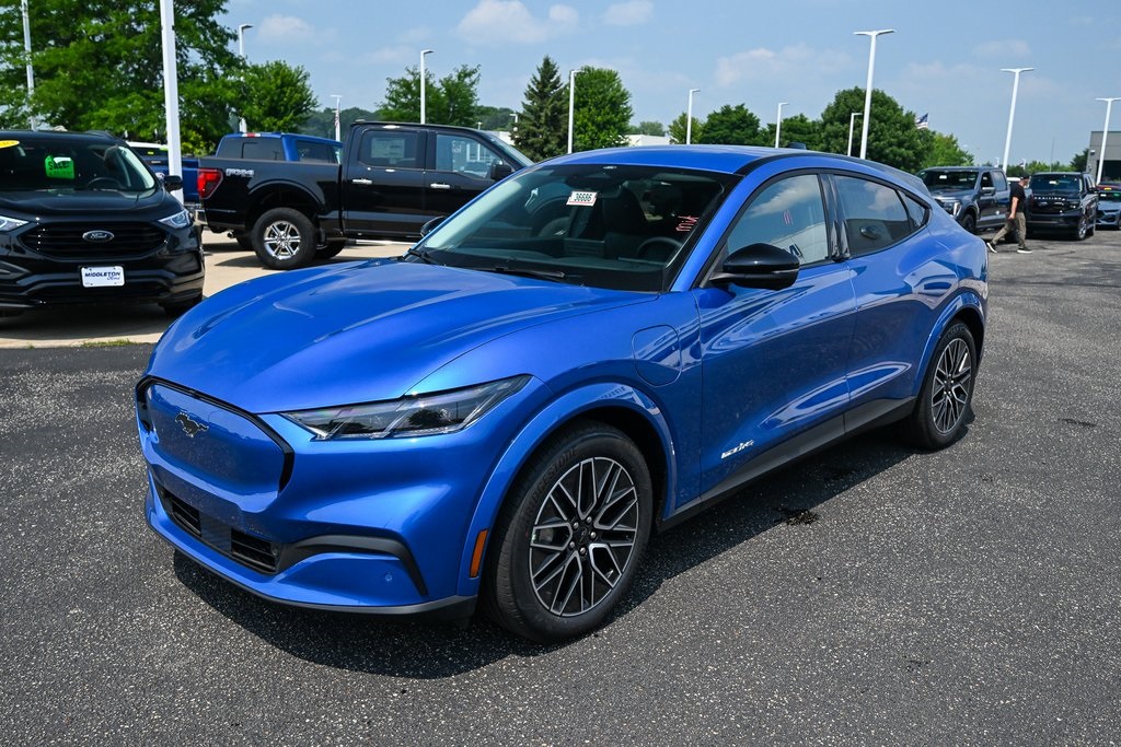 2025 Ford Mustang Mach-E Premium photo 8