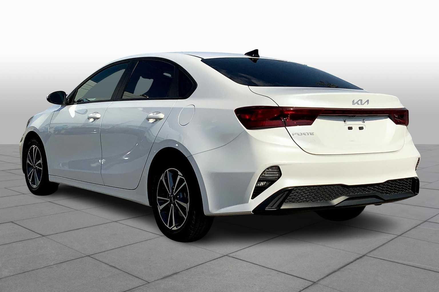 2023 Kia Forte LXS photo 10