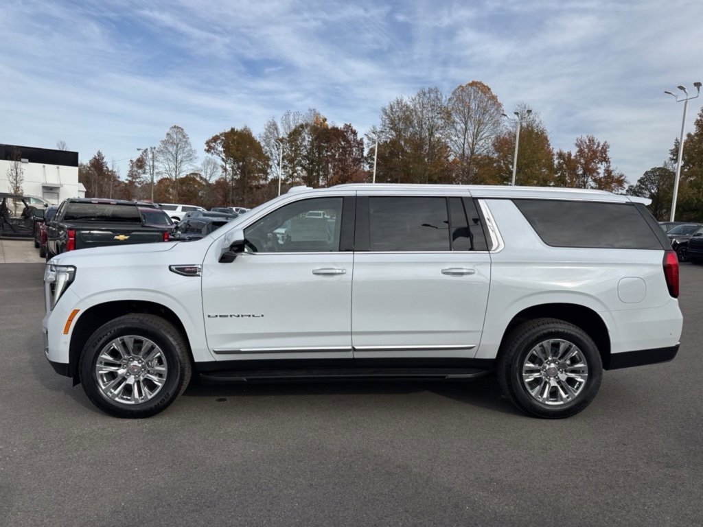 2026 Gmc Yukon XL Denali photo 2