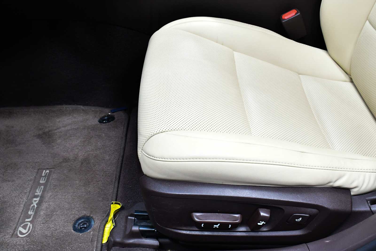 2017 Lexus ES 350 photo 10
