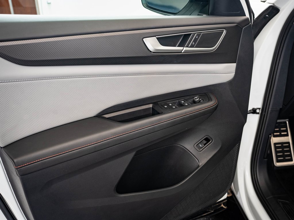 2025 Volkswagen Atlas Peak Edition SE photo 23