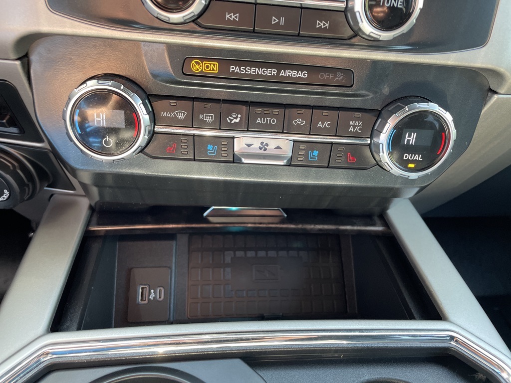 2022 Ford F-250 Lariat photo 17
