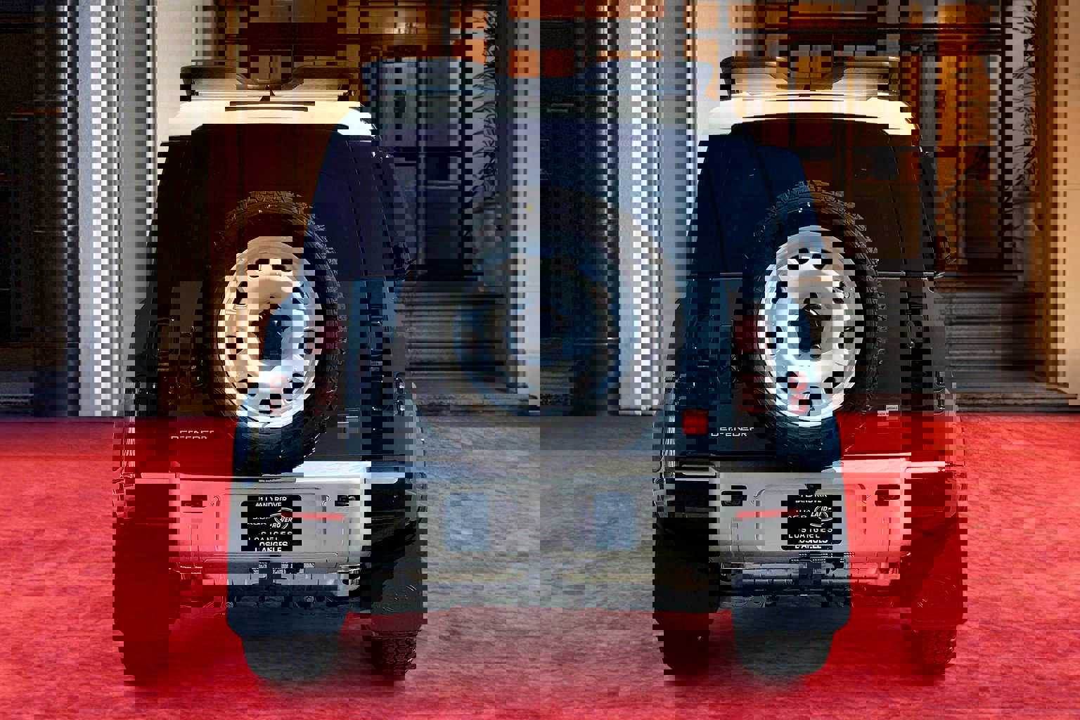 2025 Land Rover Defender 110 S photo 2