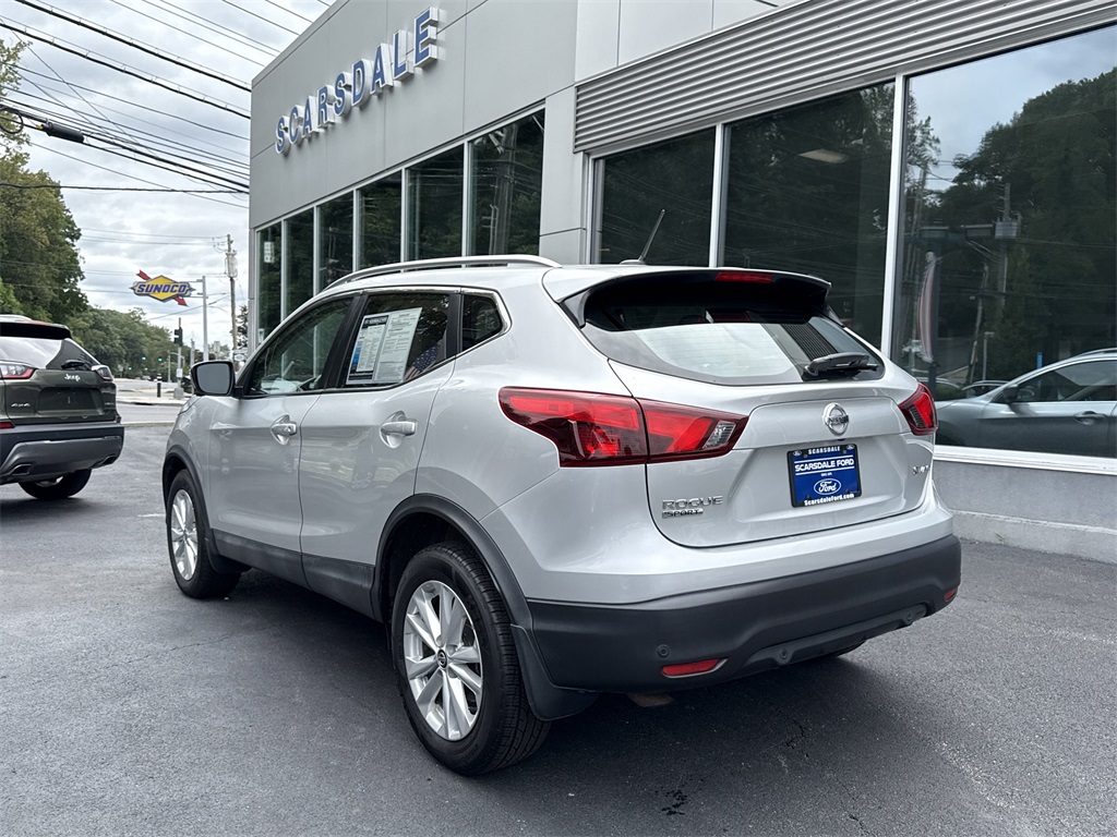 2019 Nissan Rogue Sport SV photo 4