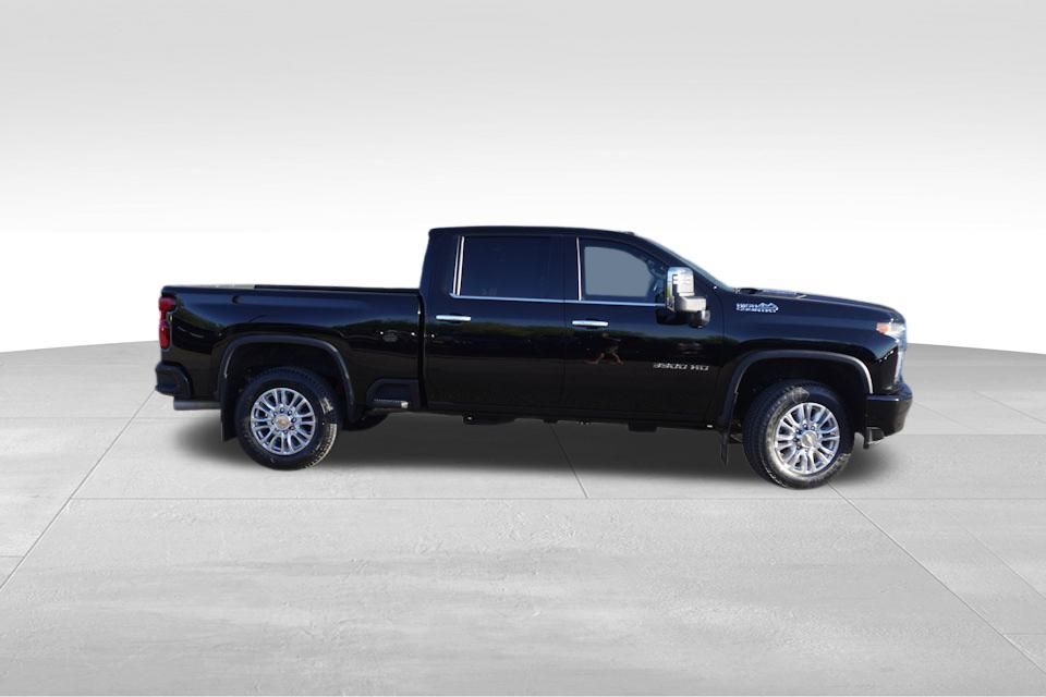 2023 Chevrolet Silverado 3500HD High Country Z71 photo 3