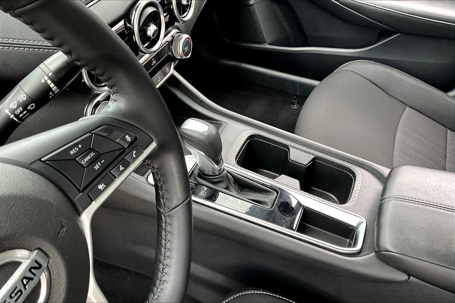 2022 Nissan Sentra SV photo 15