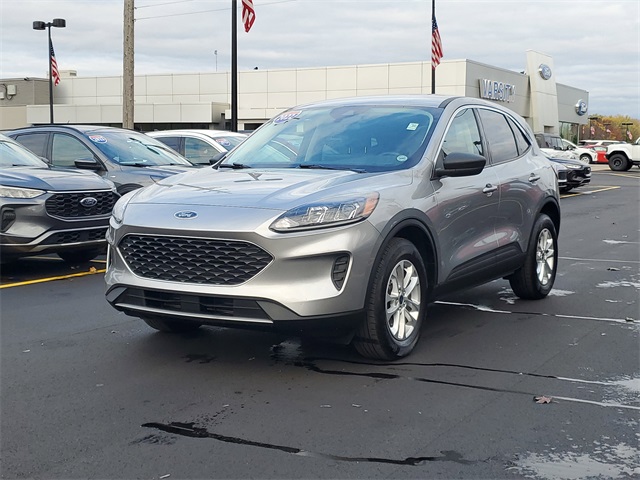 2022 Ford Escape SE photo 2
