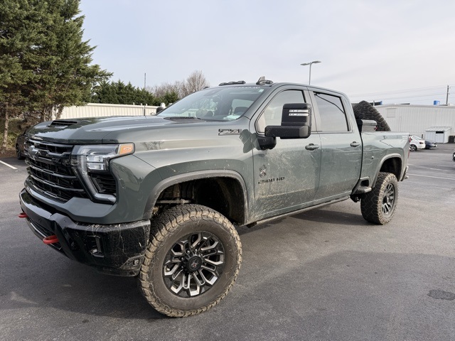 2025 Chevrolet Silverado 2500HD LT's photo