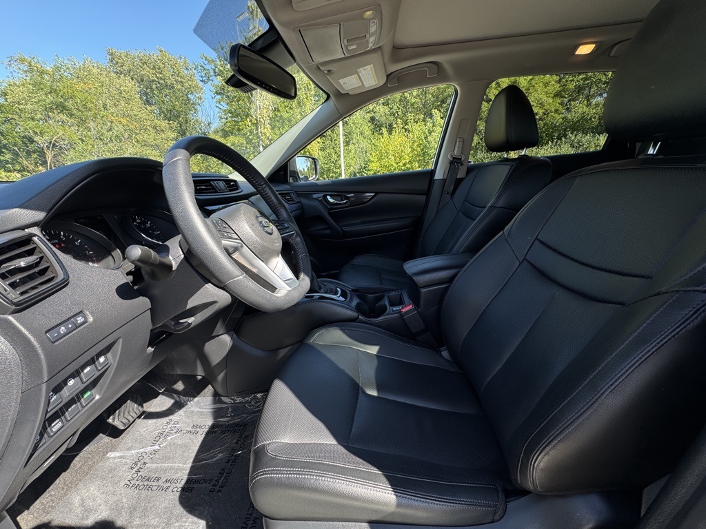 2019 Nissan Rogue SL photo 17
