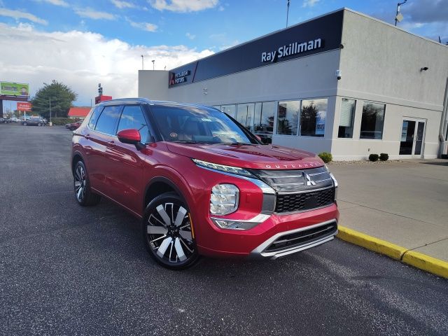 2025 Mitsubishi Outlander SEL's photo