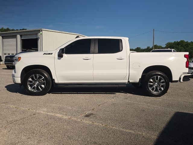 2024 Chevrolet Silverado 1500 RST photo 2