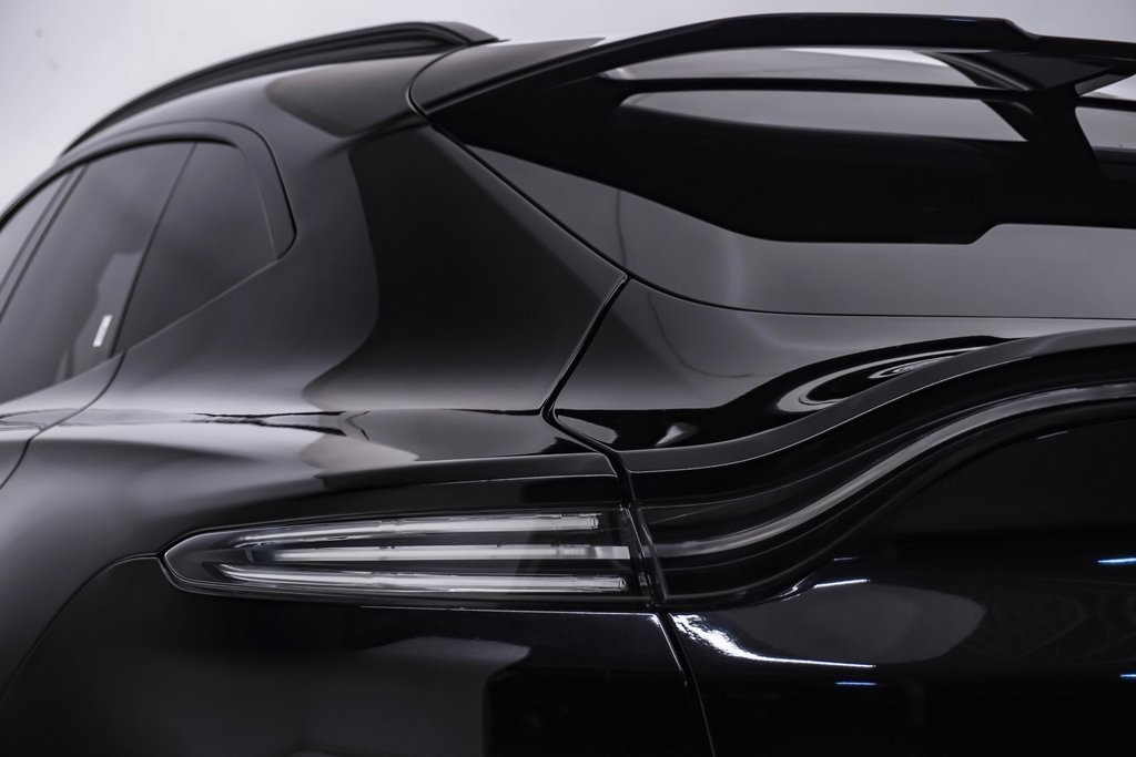 2025 Aston Martin DBX AM8 DBX707 photo 12